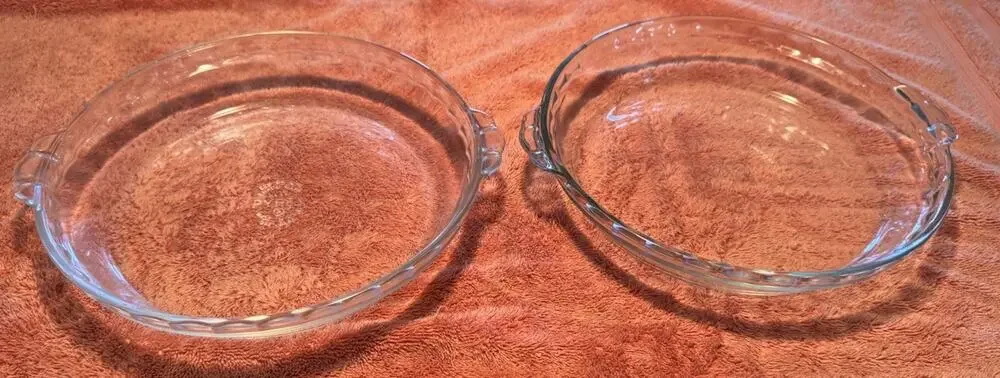 Pyrex Clear Glass 229 Pie Pan Set 2 Piece 9.5 Inch Vintage Scalloped Rim